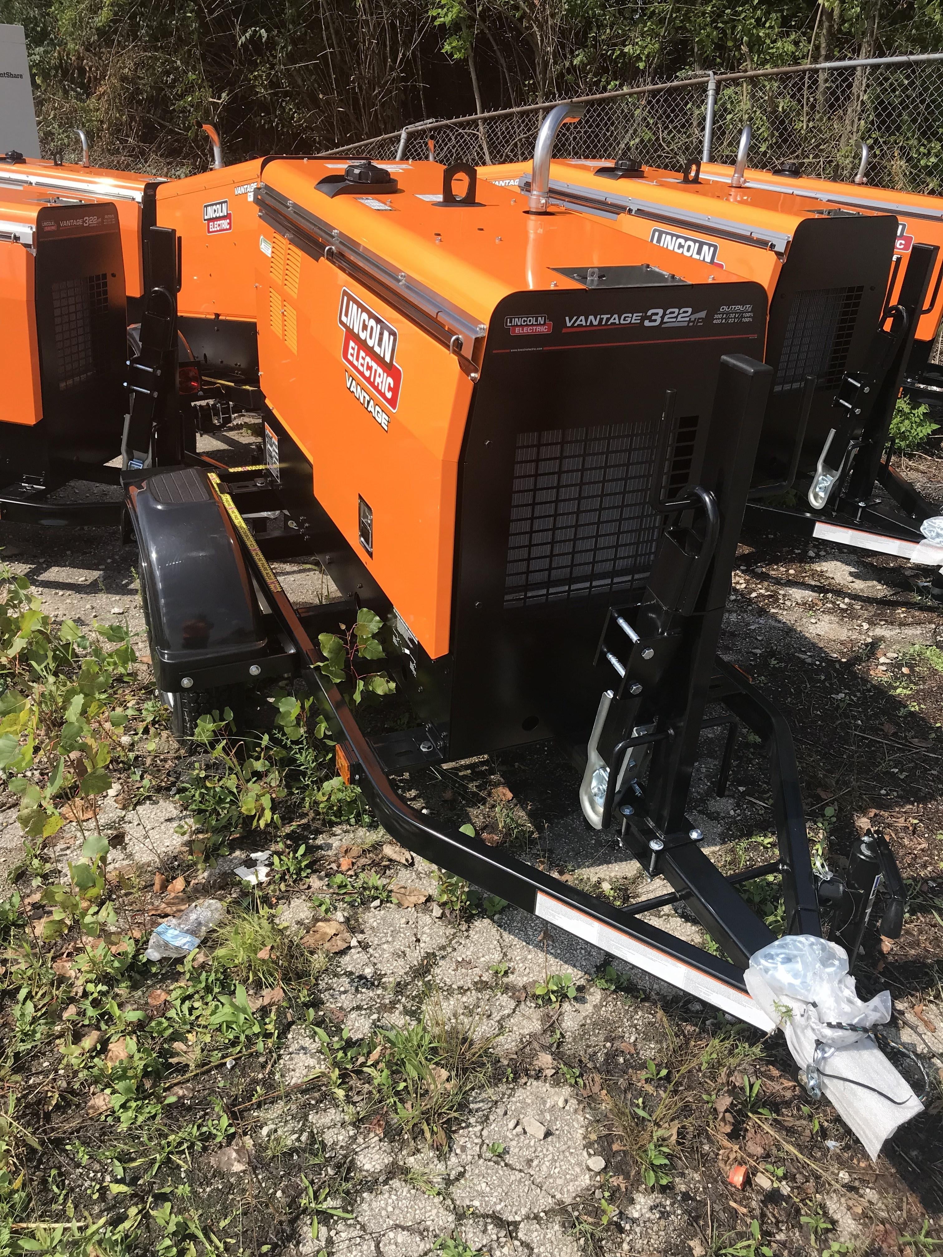 2021 Lincoln Electric Vantage 322 Vantage 322 Ready Pak 3 w/ Decals, ORANGE (includes trailer, cable rack, fender light kit) NO Telematics