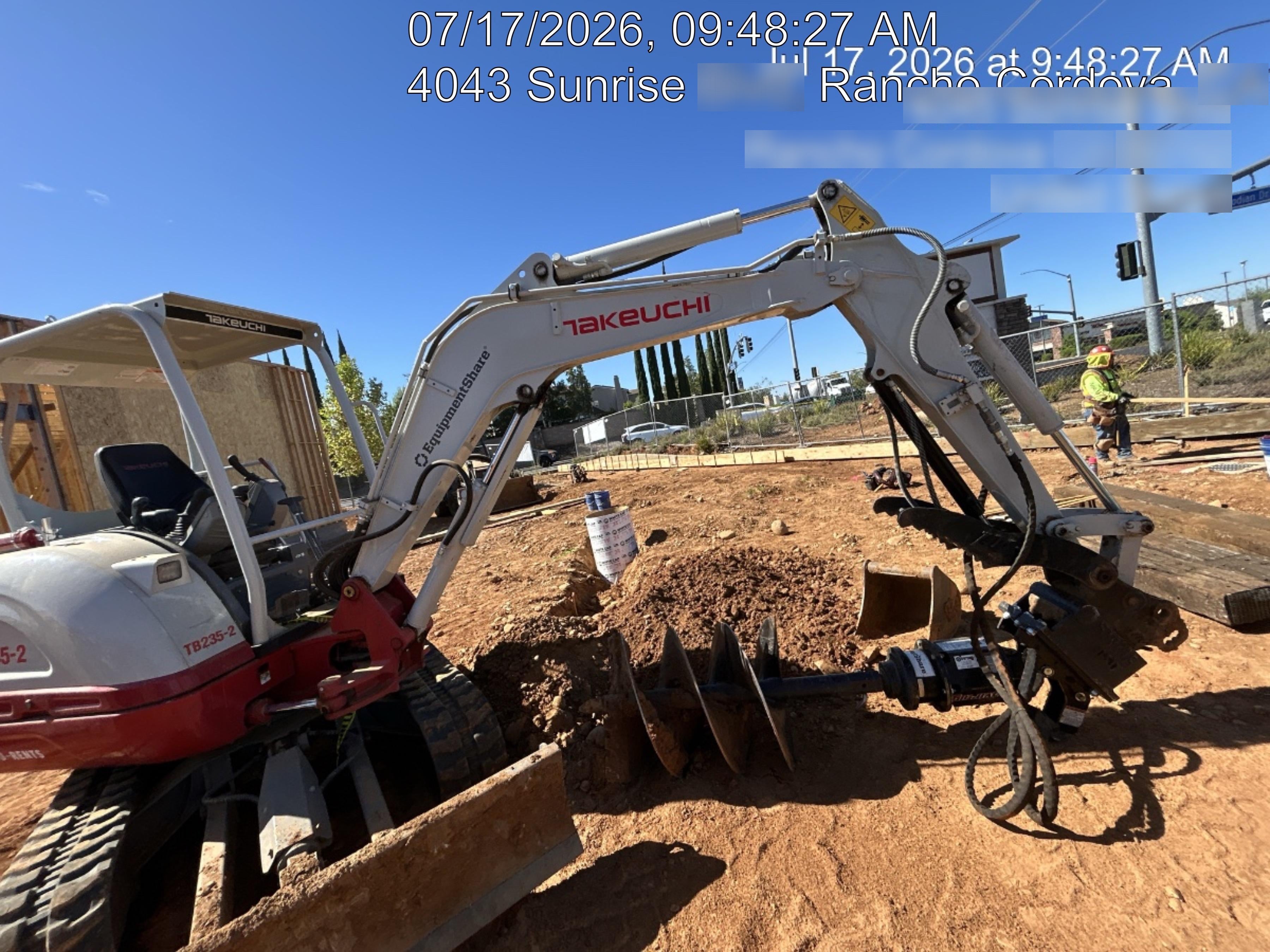 2025 TAKEUCHI TB235-2R