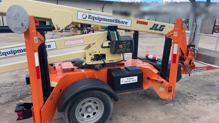 2022 JLG T350