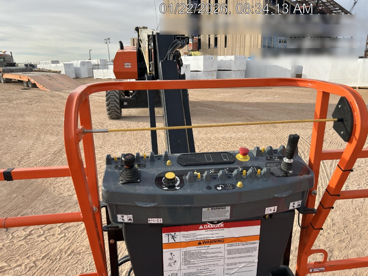 2025 JLG 860SJ