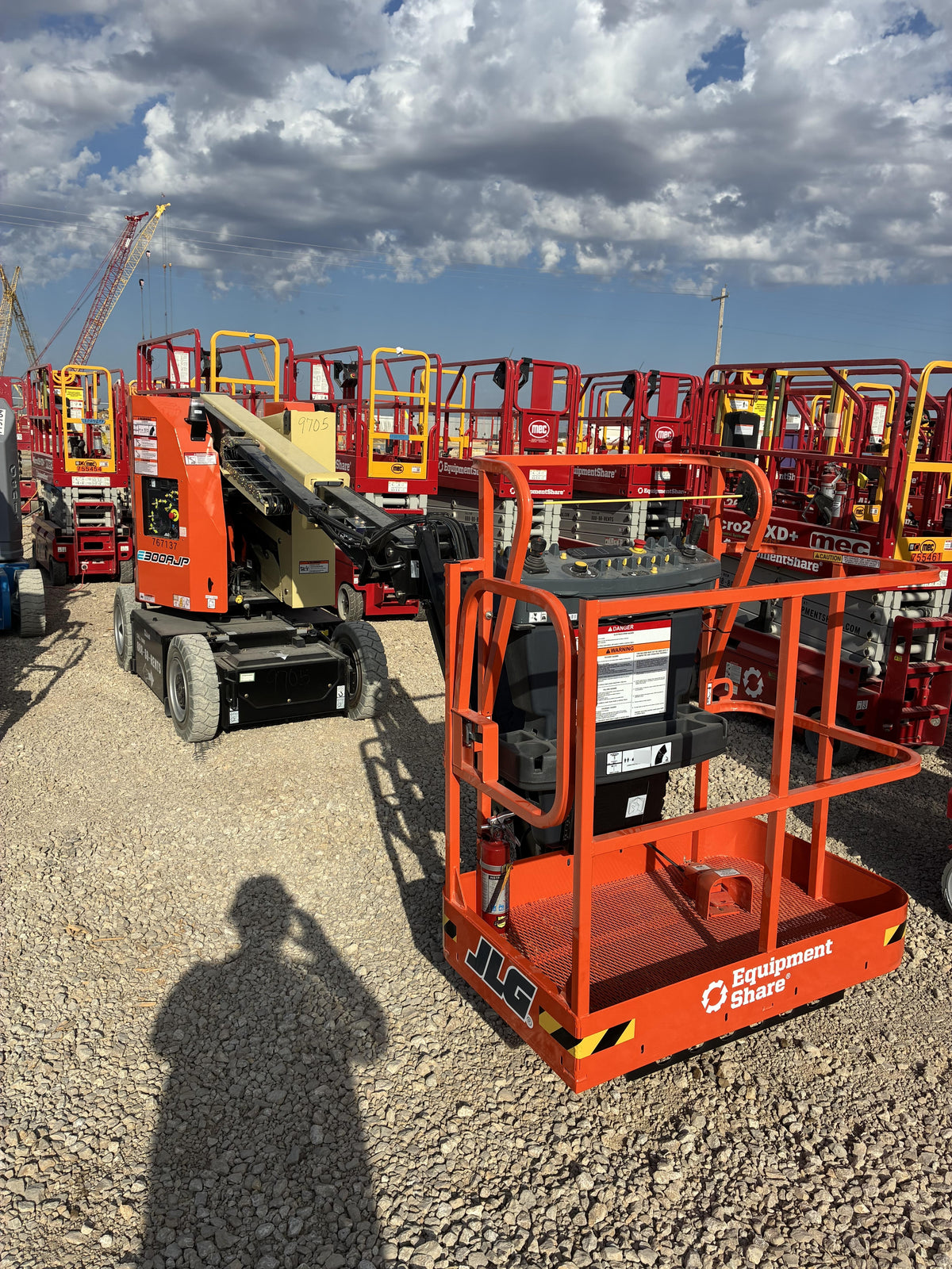 2026 JLG E300AJP