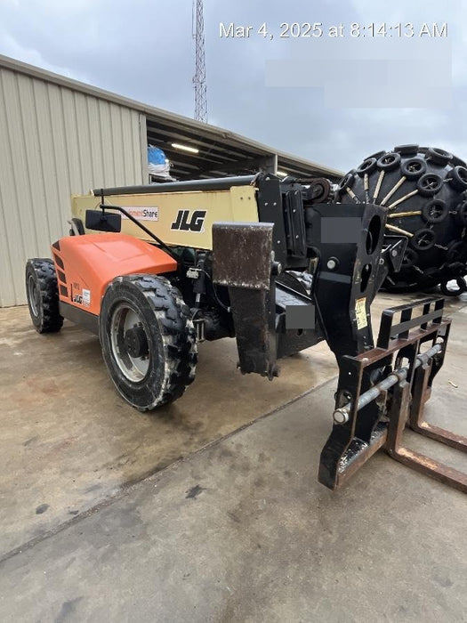 2019 JLG 1255 JLG 1255 T4F w/Full Cab, HVAC, Solid Tires, Work Lights/Beacon, 60" Carriage/Forks