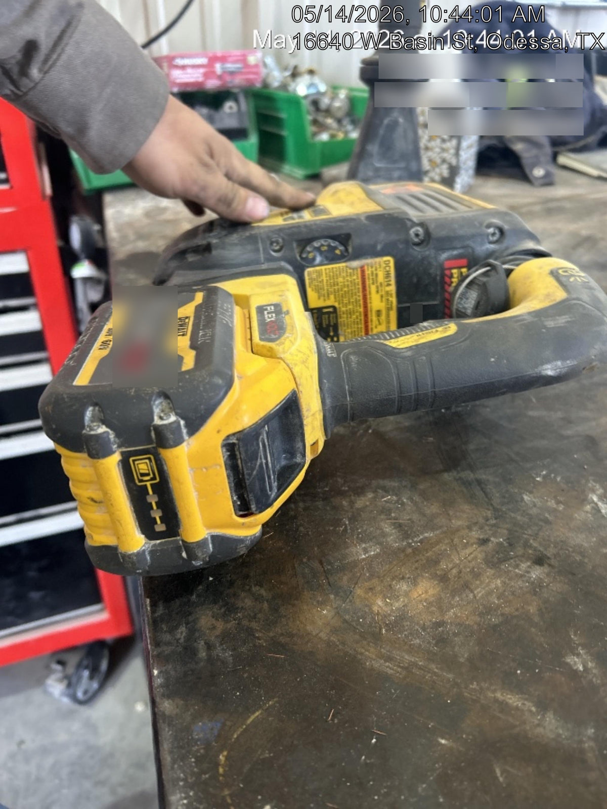 2023 DEWALT DCB609