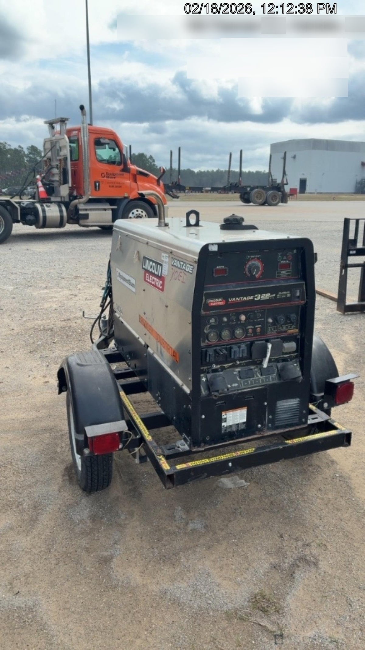 2019 Lincoln Electric Vantage 322 Welder Ready-Pak 3, Two wheel trailer, Fender and Light kit, Cable Rack
