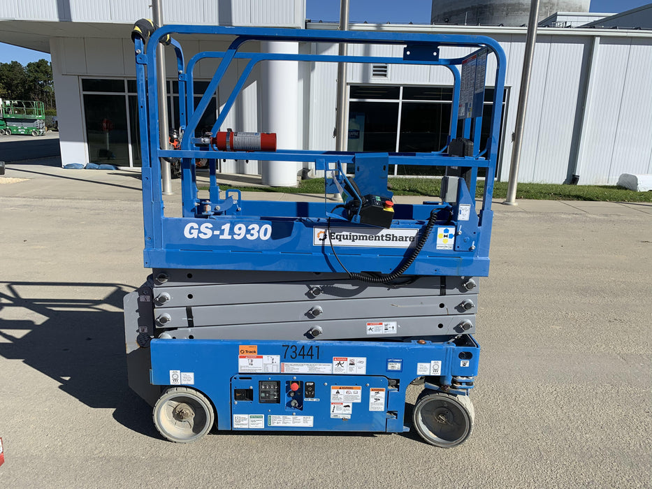 2020 Genie GS-1930 Fixed rails with chain entry gate - Pre A92.20