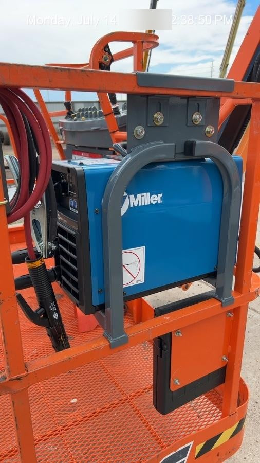 2025 MILLER ELECTRIC CST-282