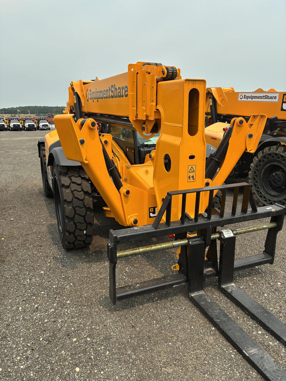 2026 JCB 512-56