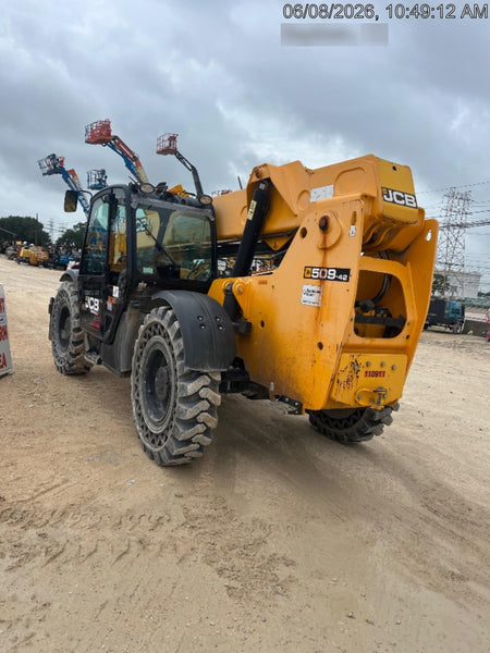 2020 JCB 509-42 Cab/Heat/Air, Solid Tires, Work Lights, Beacon, Aux Hydraulics, Back up Alarm, Lifting Eye, ES Decals