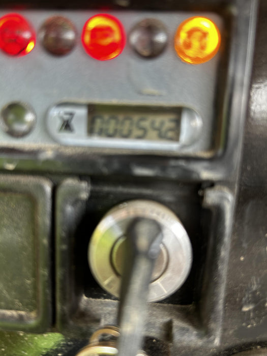 2023 VAC-TRON LP573XDT