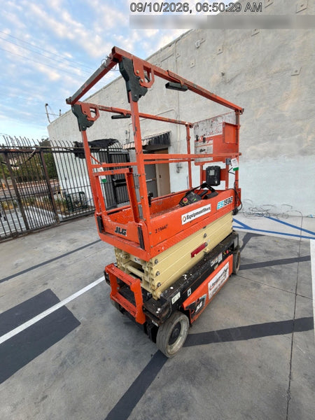 2022 JLG ES1932