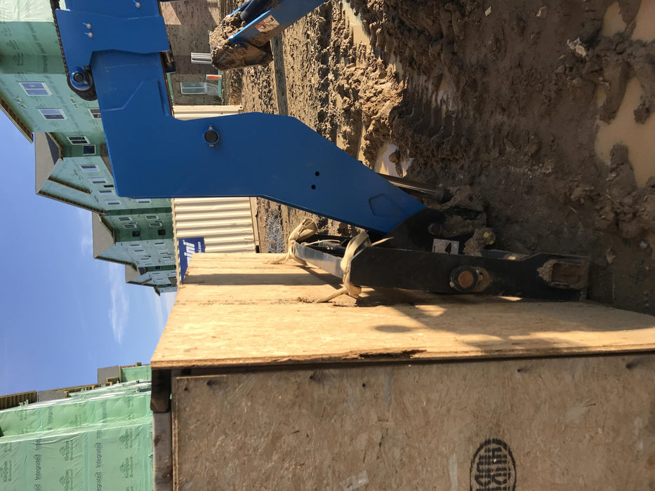 2019 Genie GTH-1056 Canopy, Solid RT Tires, LED Work Lights, Beacon 60" QA Carriage, 60" Forks