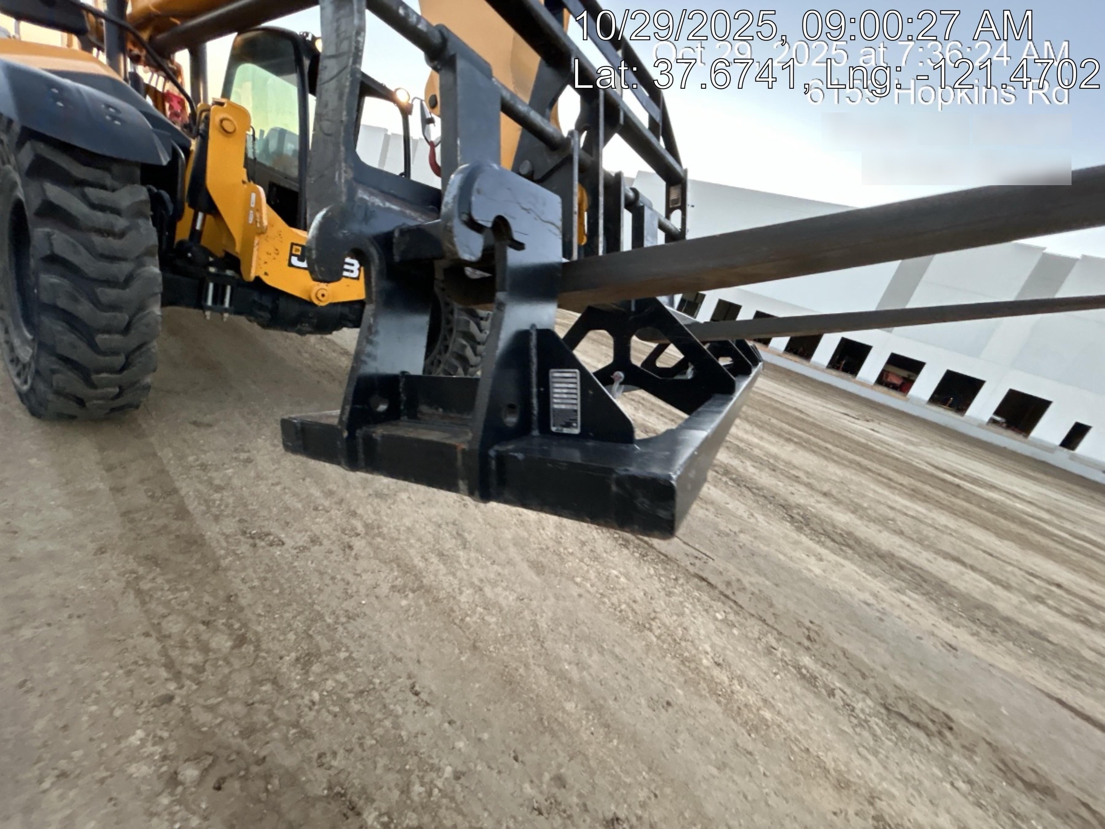 2024 JLG 1001275853