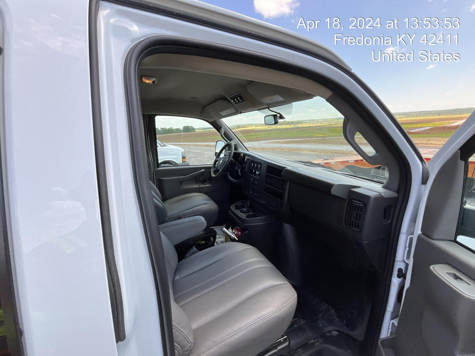 2023 CHEVROLET Express Van - Rental