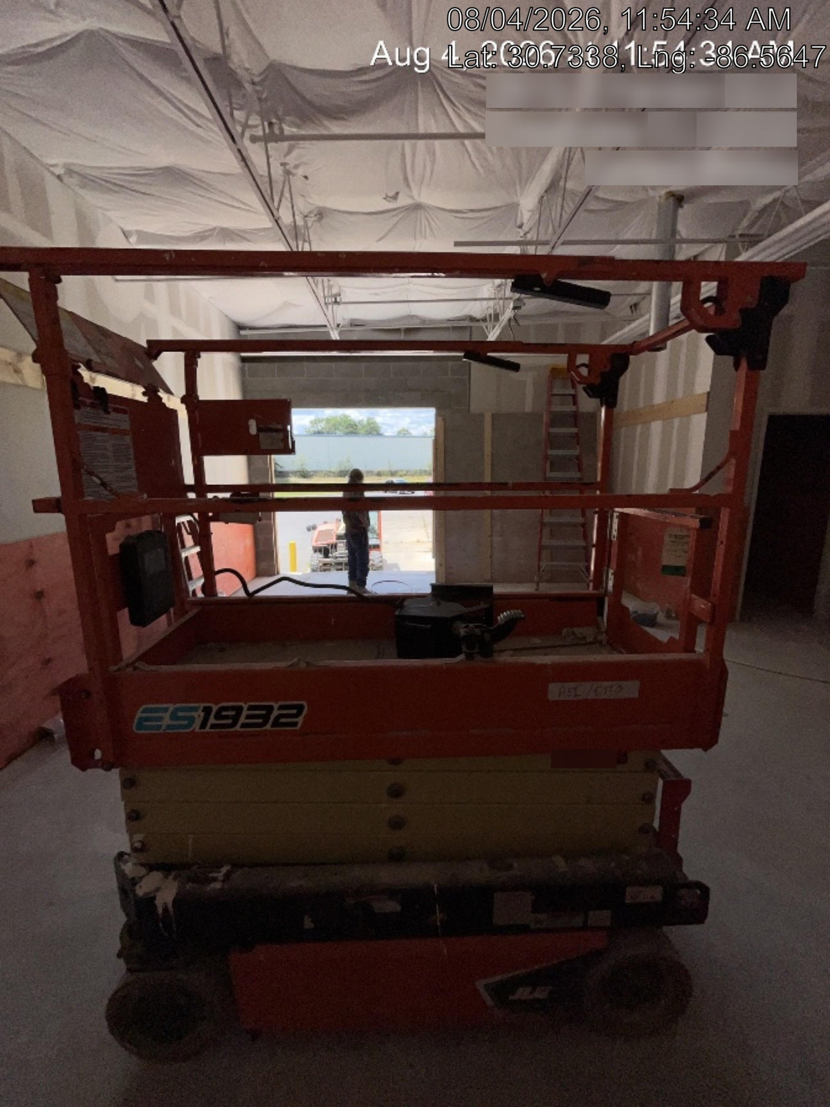 2022 JLG ES1932