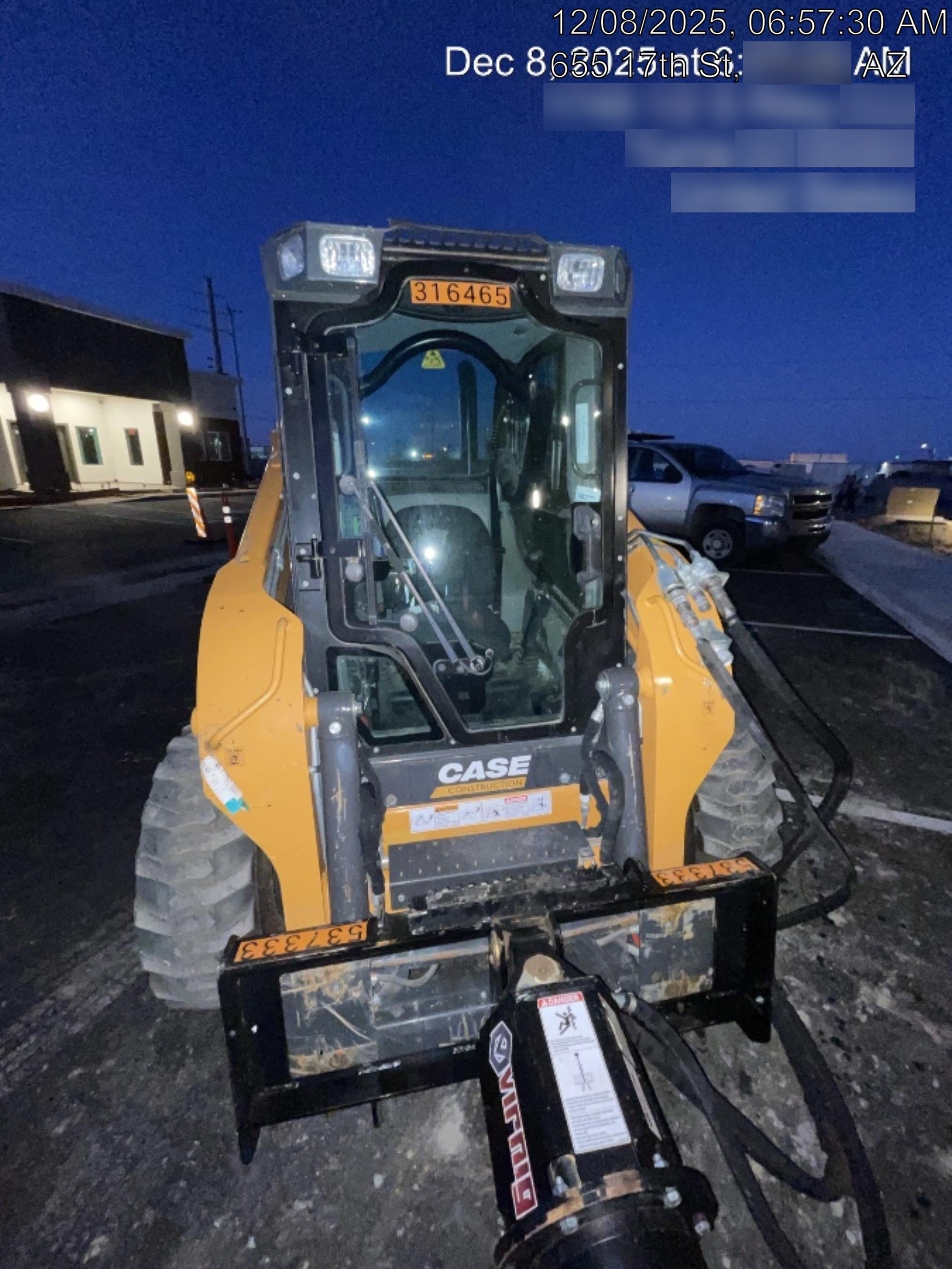 2023 CASE SV280