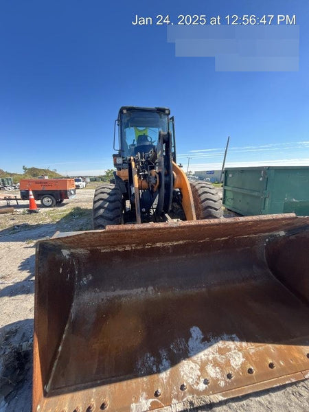 2018 CASE 621G