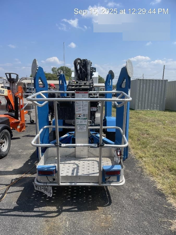 2022 JLG T350