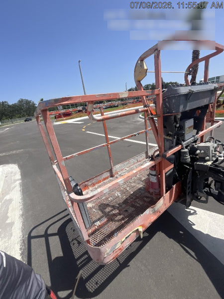 2022 JLG 660SJ