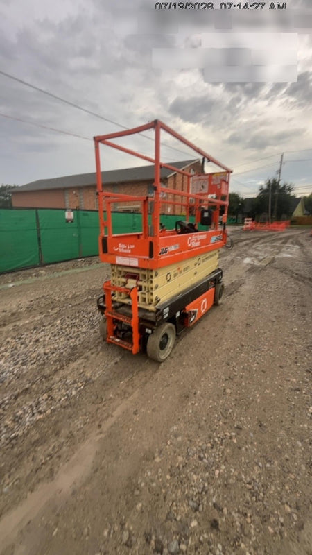 2023 JLG ES2632