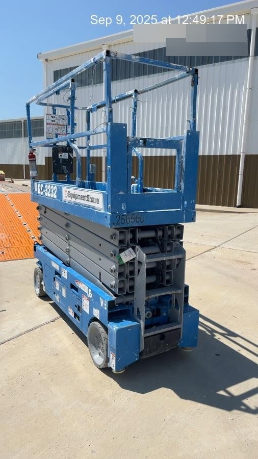 2022 GENIE GS-3232