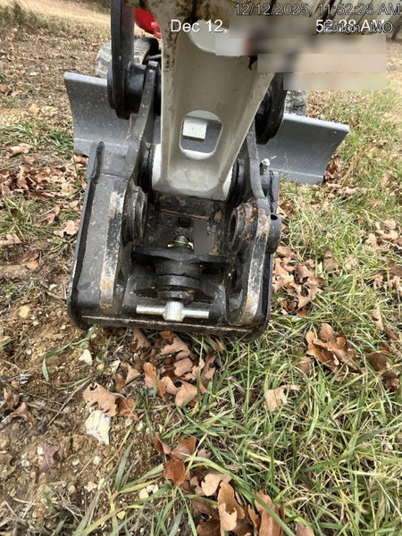 2025 TAKEUCHI 18" HD Bucket - Takeuchi