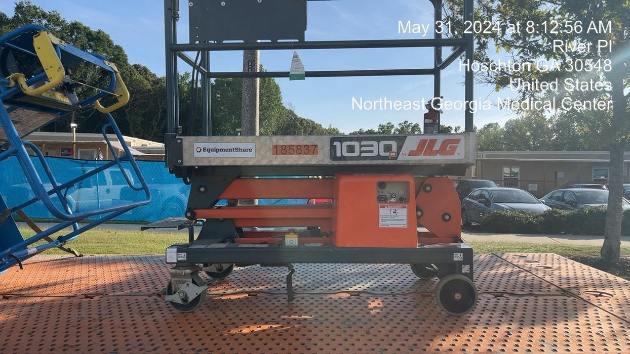 2021 JLG 1030P