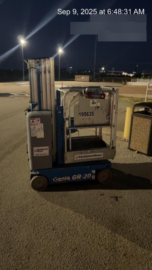 2021 GENIE GR-20