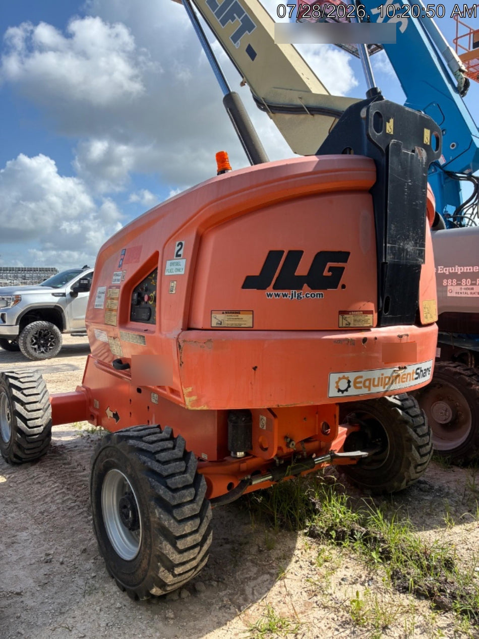 2019 JLG 400S