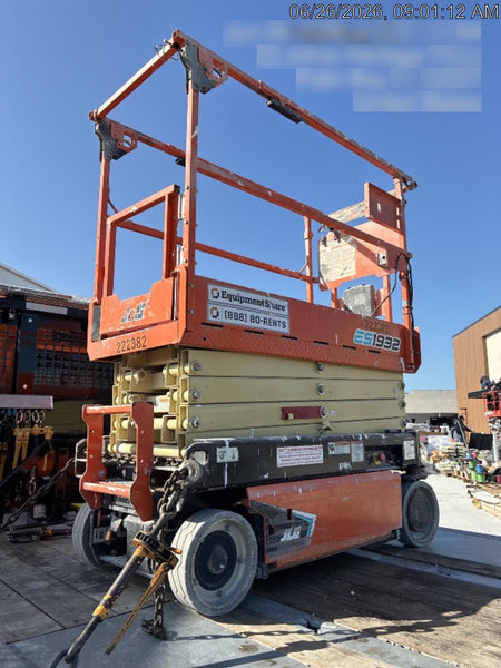 2022 JLG ES1932