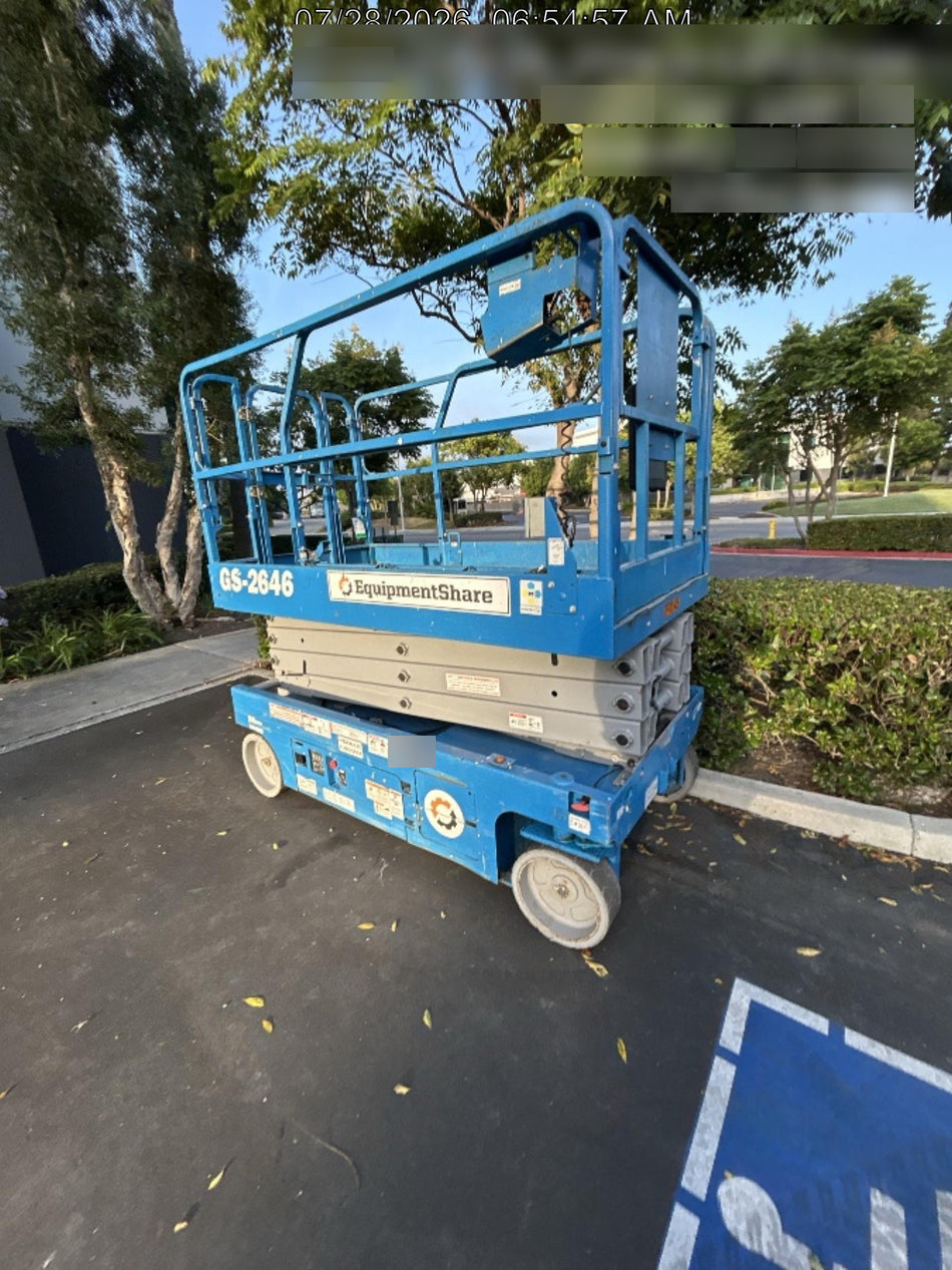 2019 Genie GS-2646 folding rails with full height swing gate