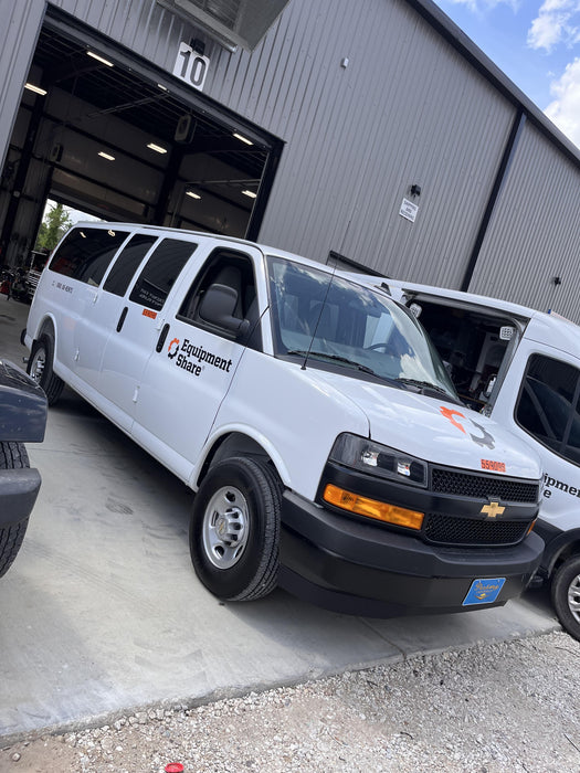2025 CHEVROLET Express Van - Rental