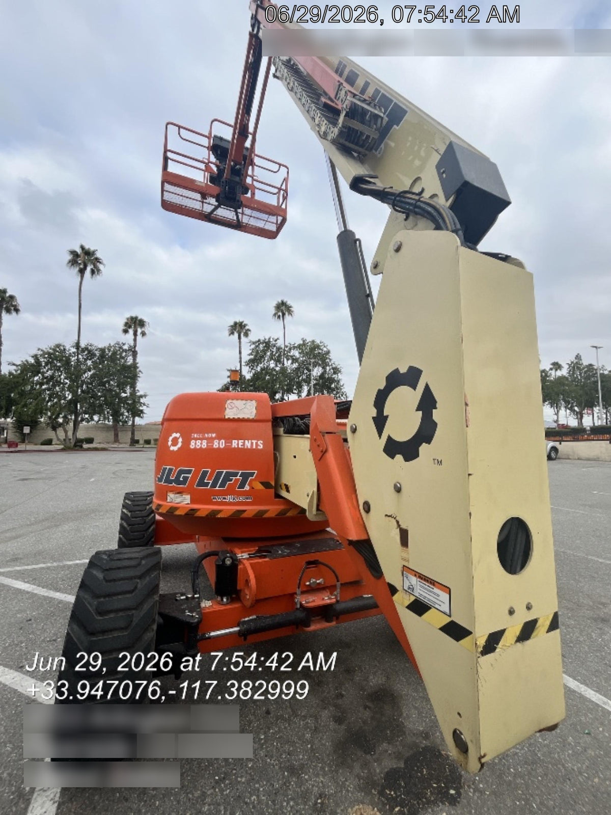 2023 JLG 600AJ