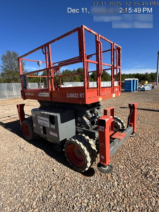 2021 SKYJACK SJ6832 RT