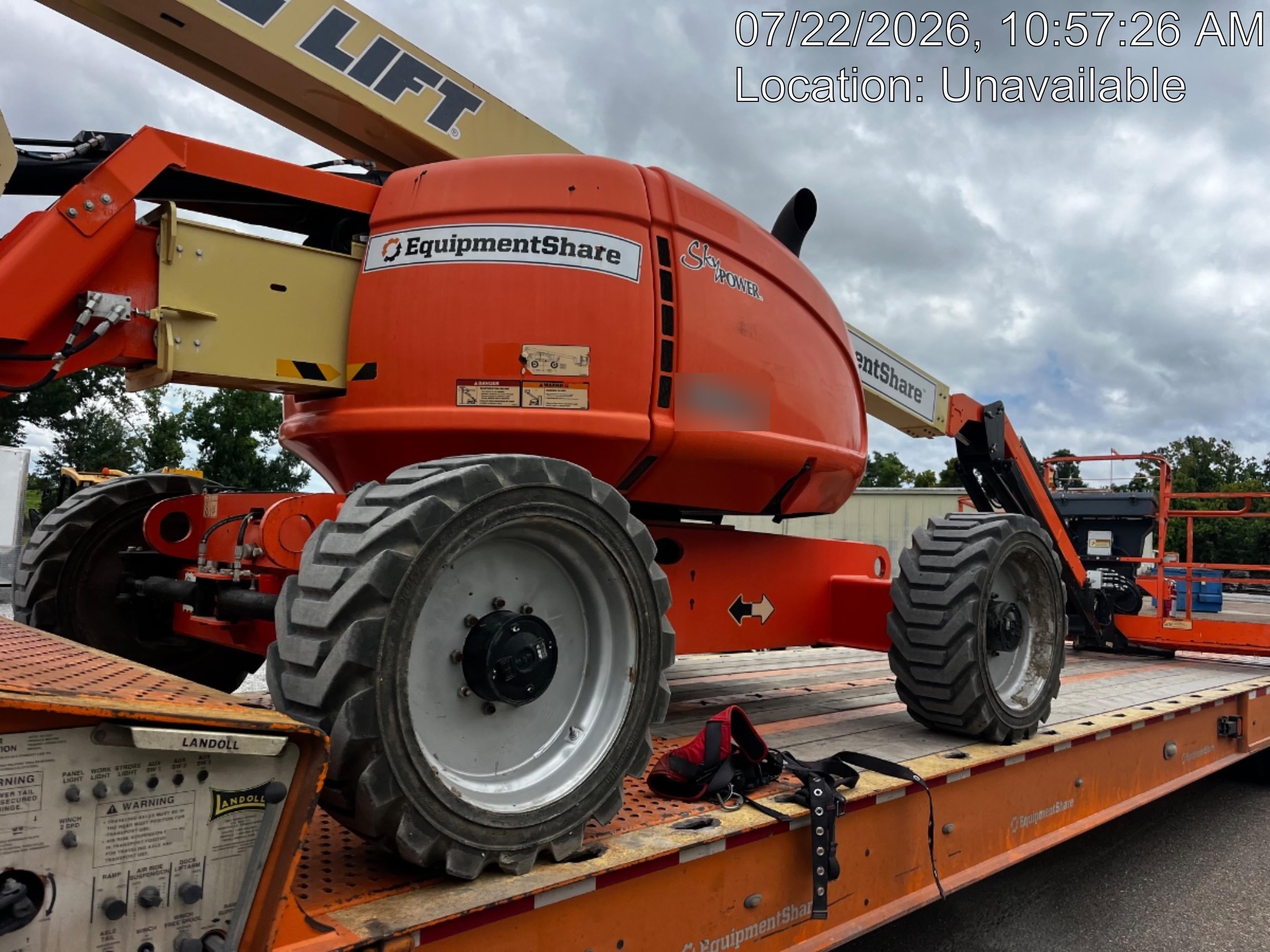 2021 JLG 600AJ