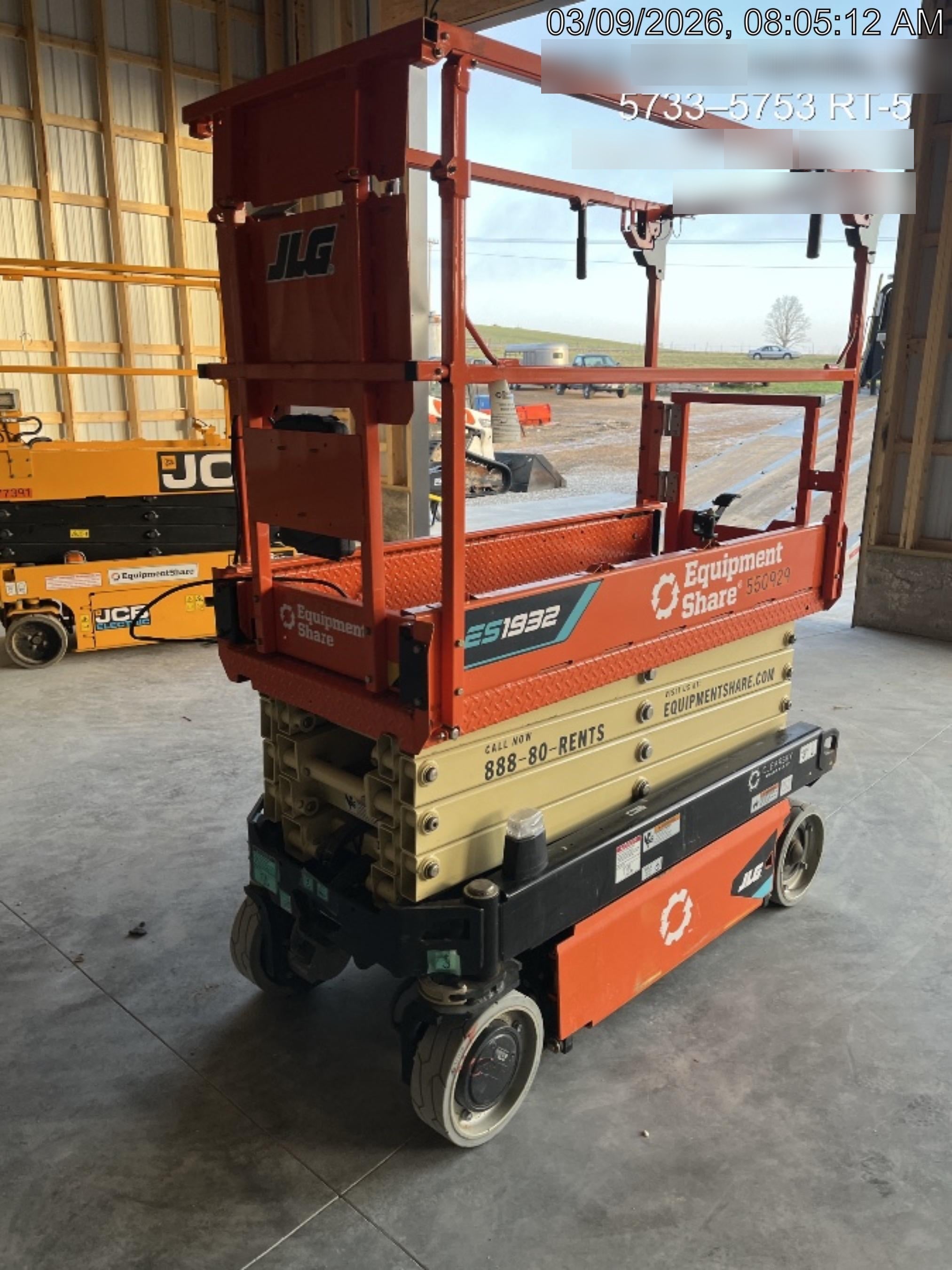 2025 JLG ES1932