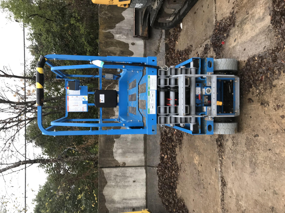 2019 Genie GS-1930 Fixed rails with chain Entry