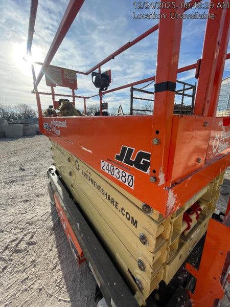 2022 JLG ES3246