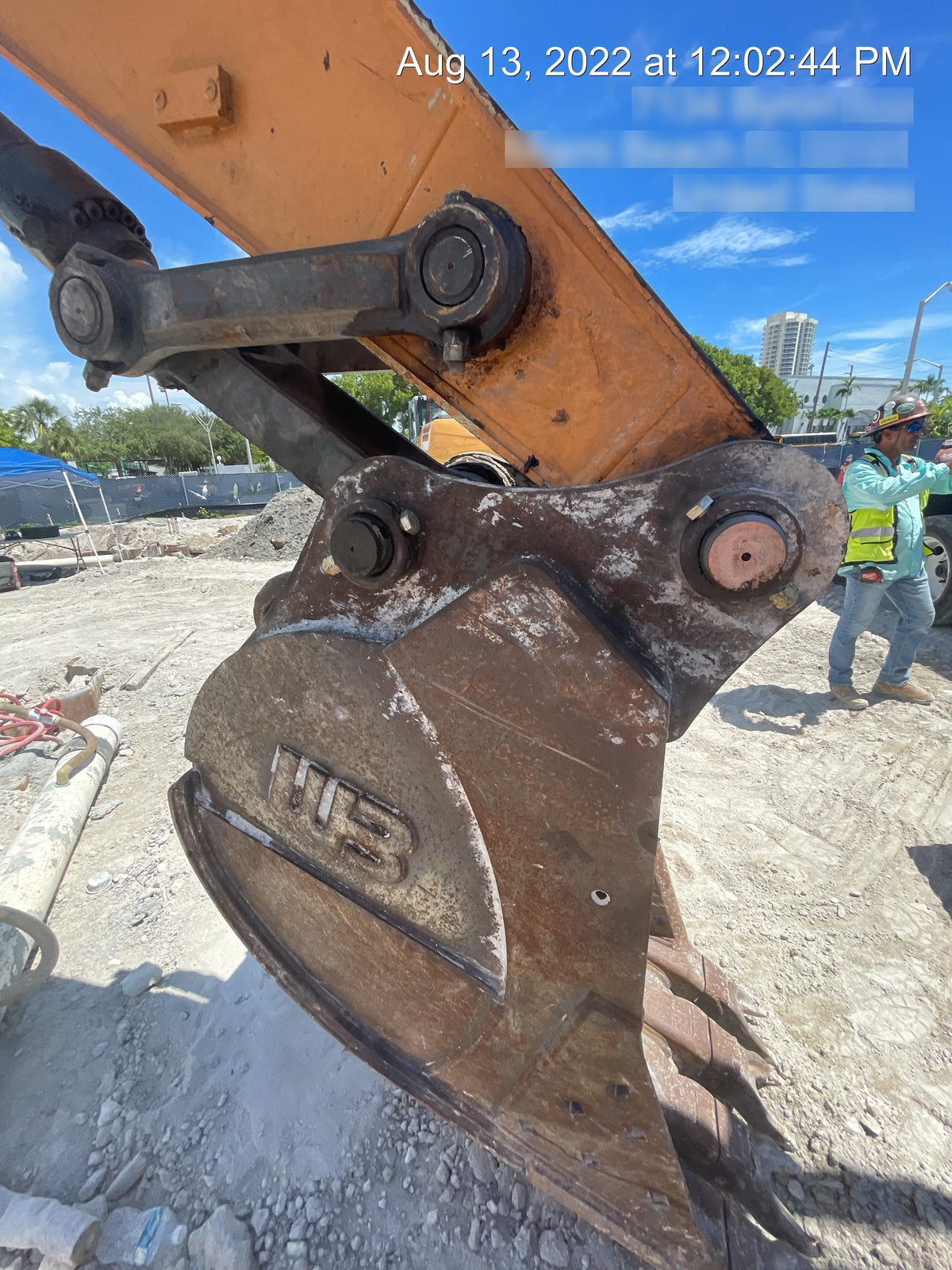 2014 WERK-BRAU 24" Bucket, 56k-65k - Werk