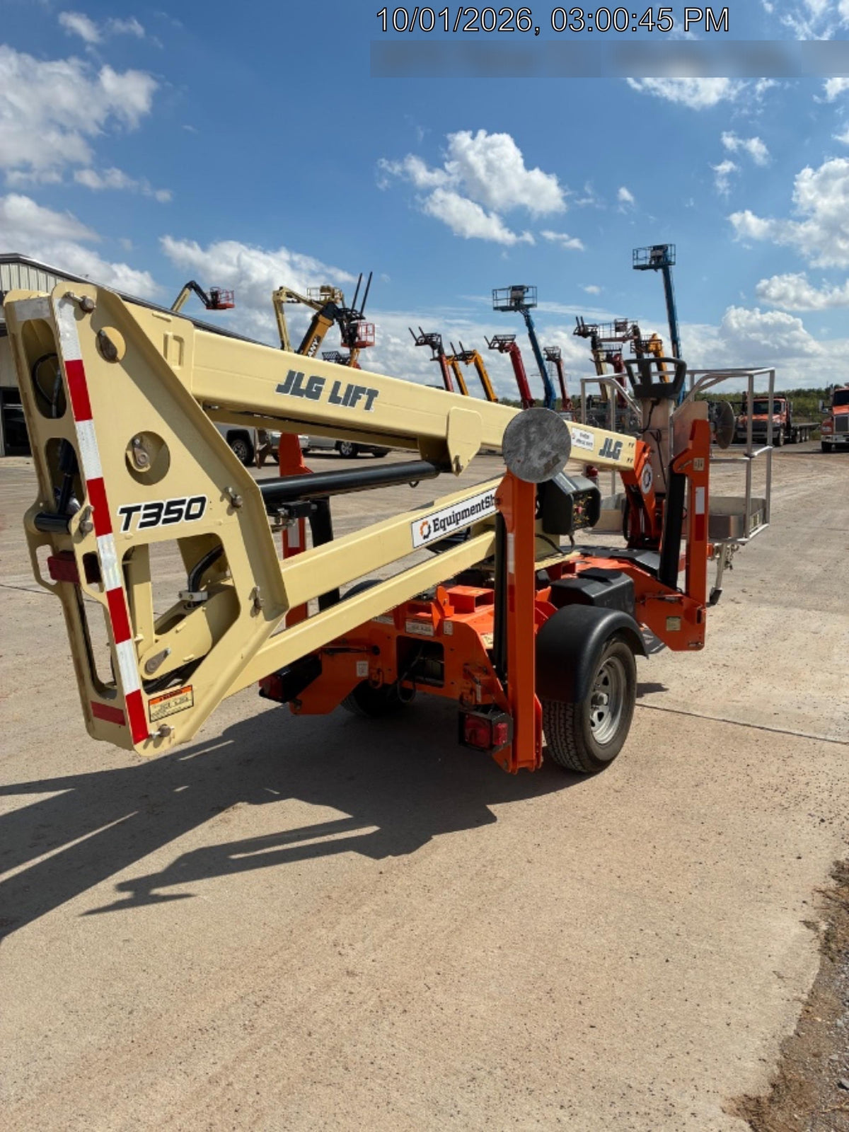 2023 JLG T350