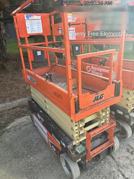 2021 JLG ES1932