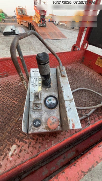 2018 Skyjack SJIII-3219 Skyjack SJIII3219 Scissor Lift w/Trojan Batteries