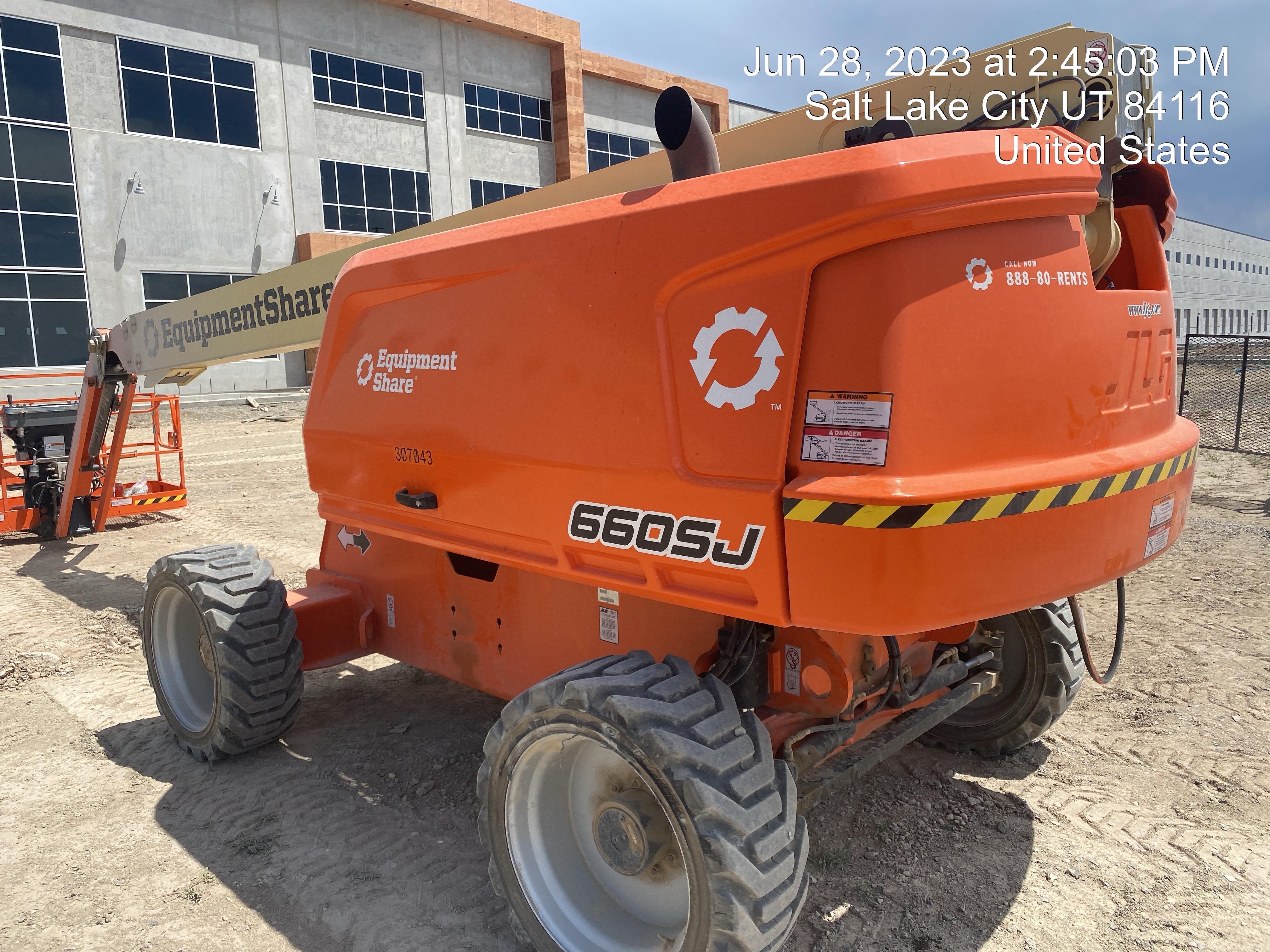 2023 JLG 660SJ