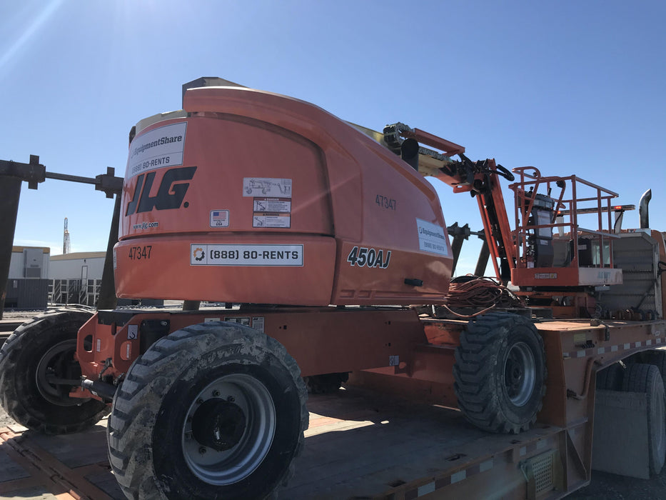 2019 JLG 450AJ