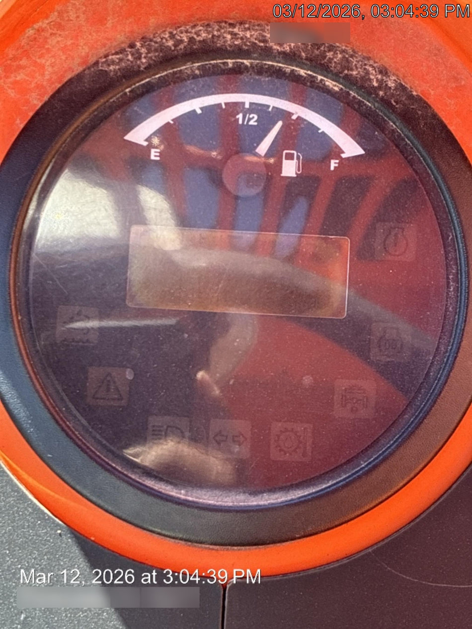 2016 SKYTRAK 8042