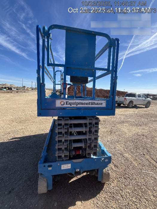 2019 Genie GS-4047 Folding rails with half height swing gate, 800W Inverter