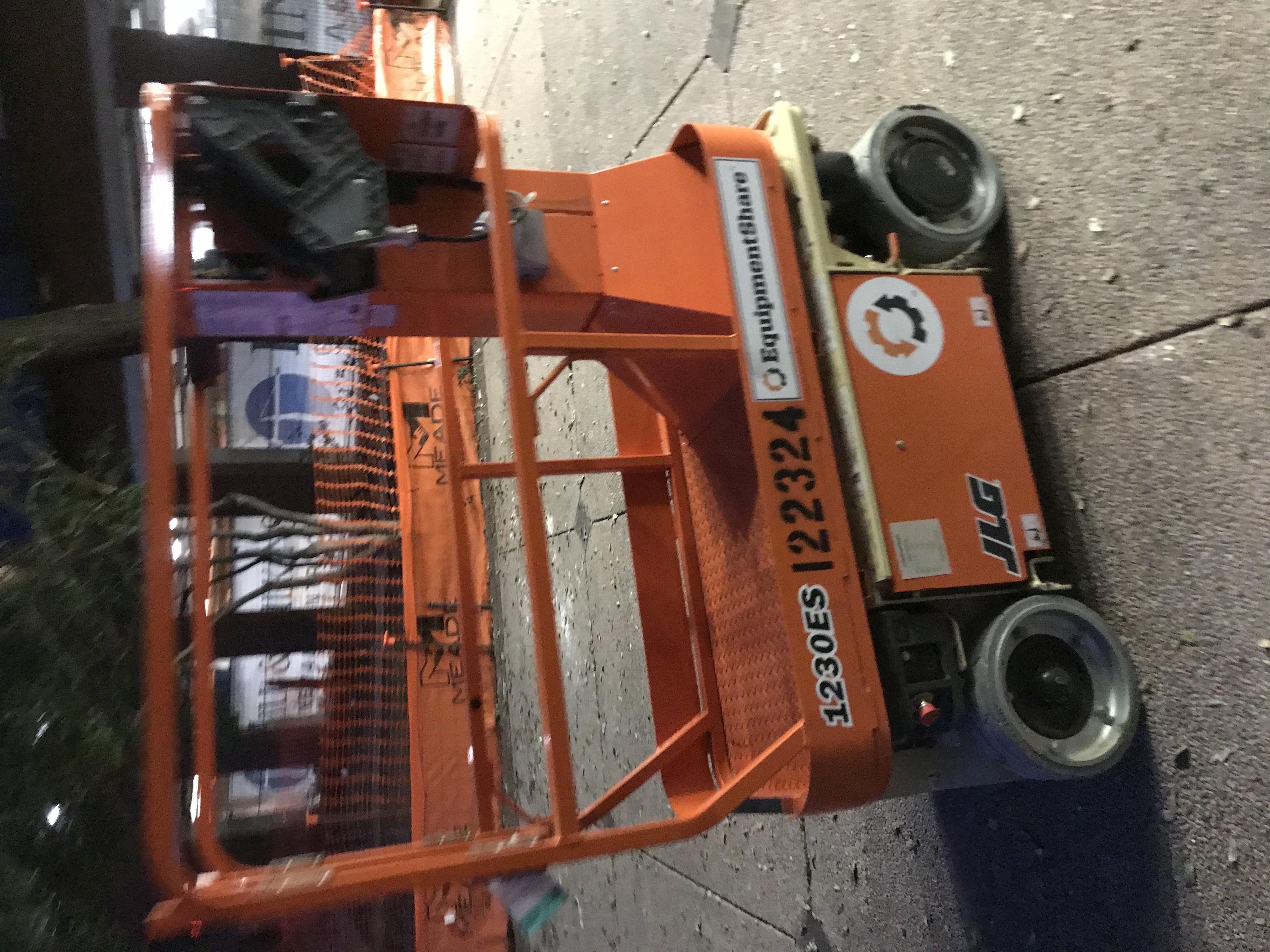 2021 JLG 1230ES