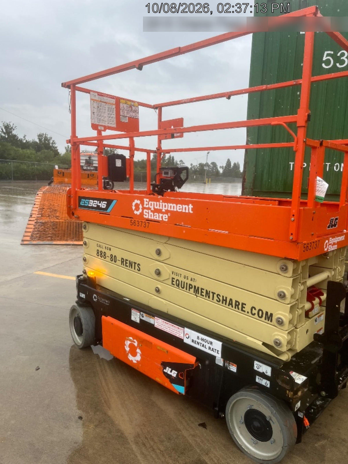 2025 JLG ES3246