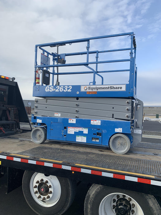 2020 Genie GS-2632 Solid NM Tires, Folding Rails with Half-Height Swing Gate, Beacon, 800W Invertor