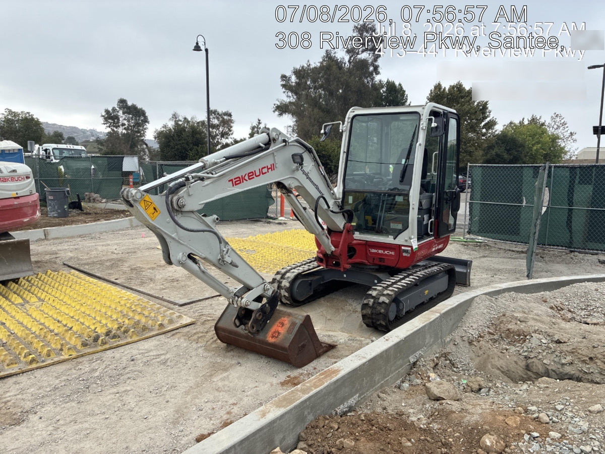 2025 TAKEUCHI TB235-2CR