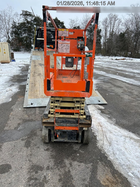 2022 JLG ES1932